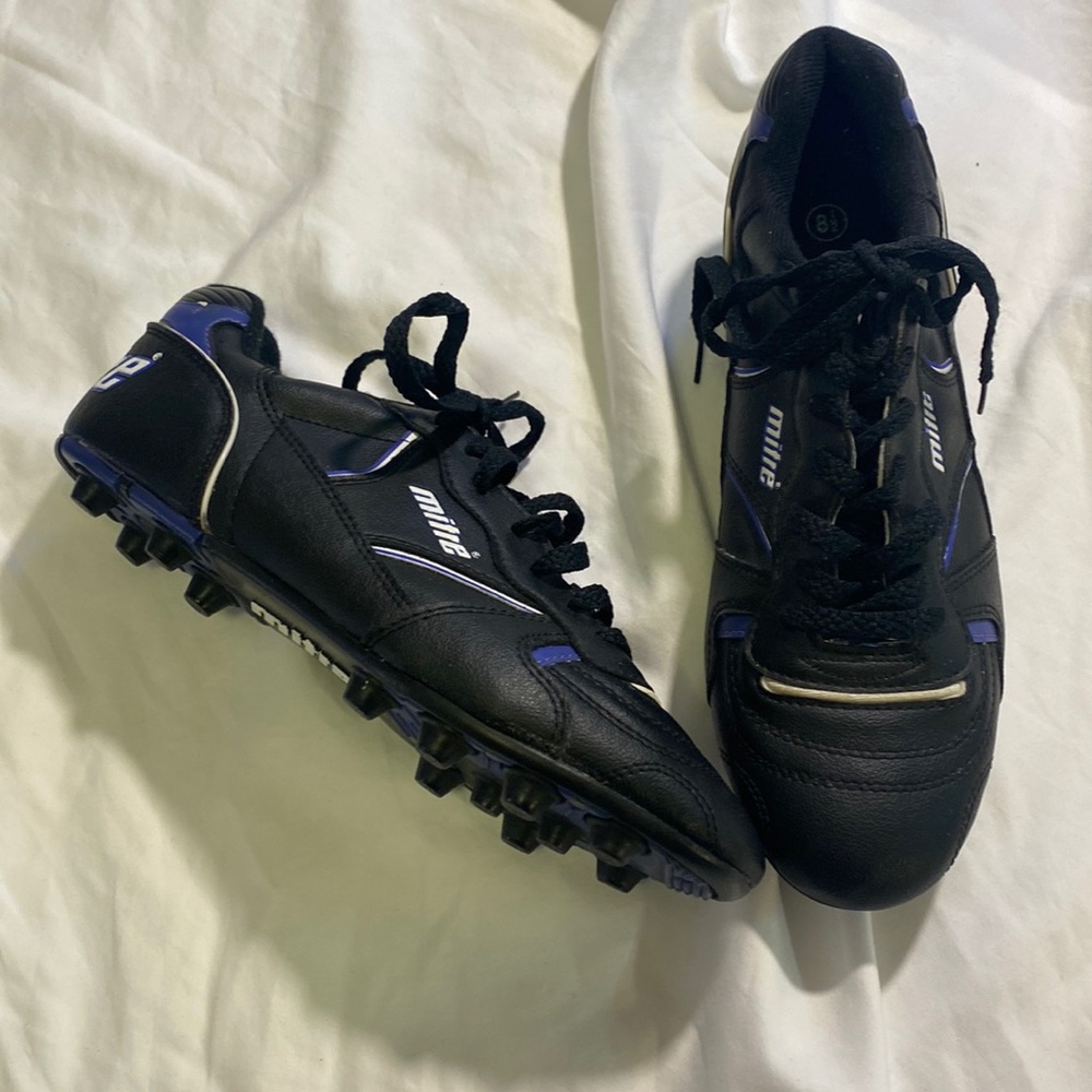 Youth Mitre soccer cleats size 8 1/2